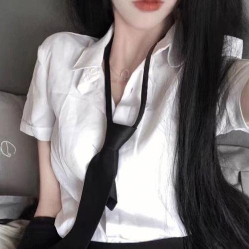 看不见的月亮